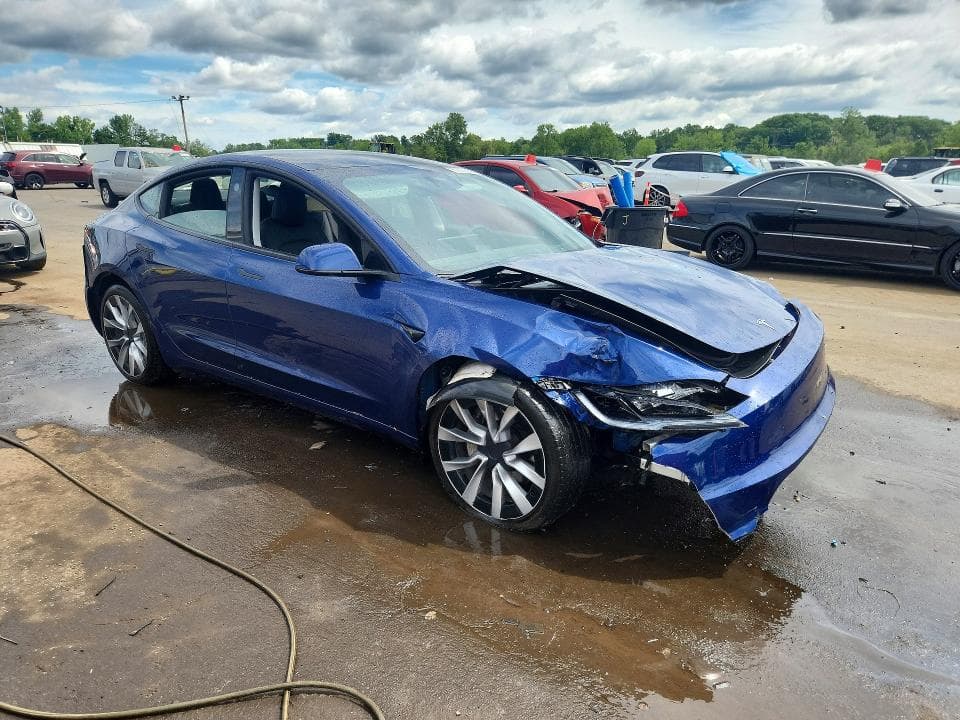 2024 TESLA MODEL 3 4
