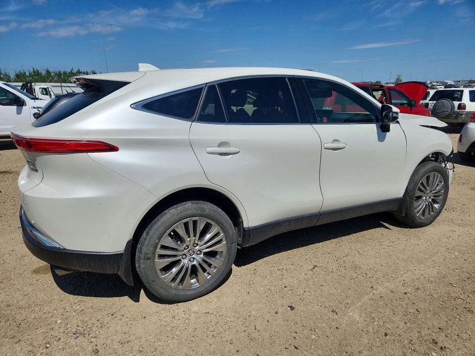 2022 TOYOTA VENZA LE 3