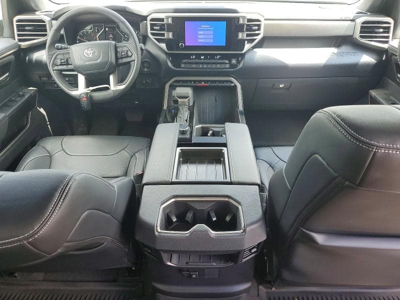 2026 TOYOTA TUNDRA SR5 SR5 8