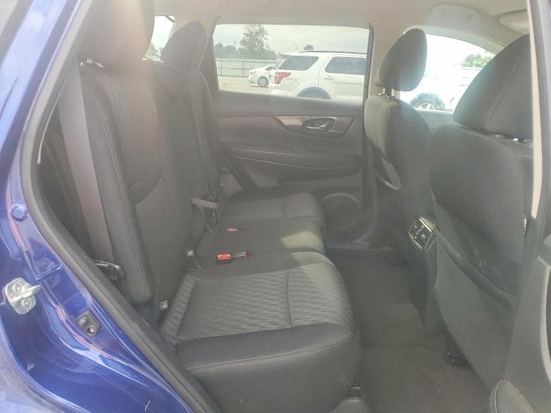 2018 NISSAN ROGUE SV 11