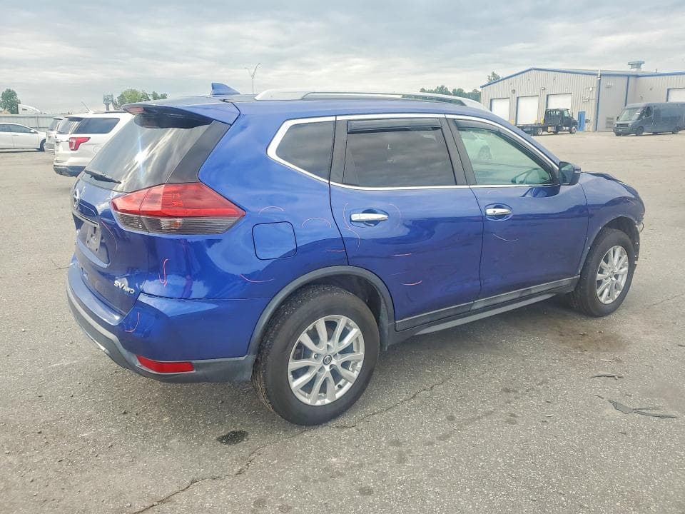 2018 NISSAN ROGUE SV 3