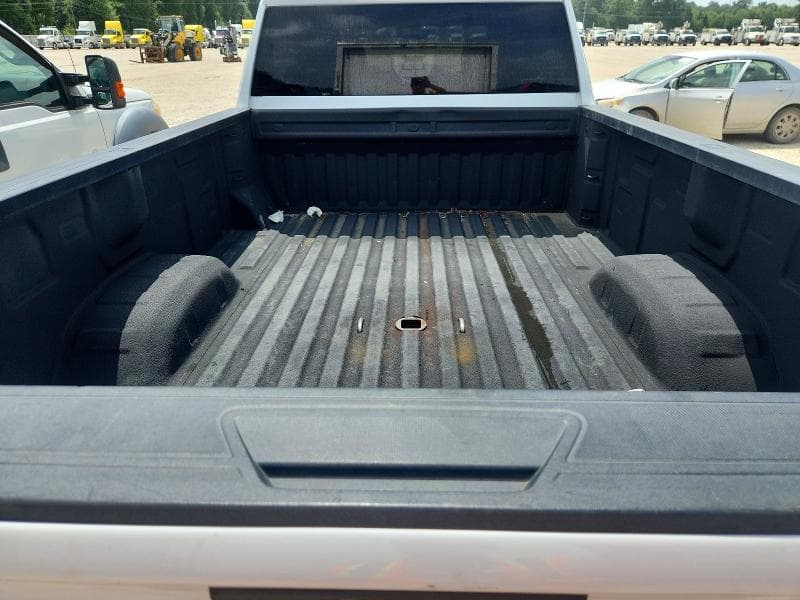 2022 CHEVROLET SILVERADO C3500 LT 10