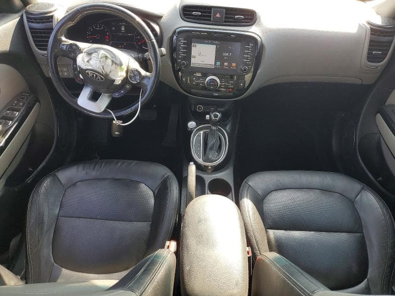 2017 KIA SOUL + 8