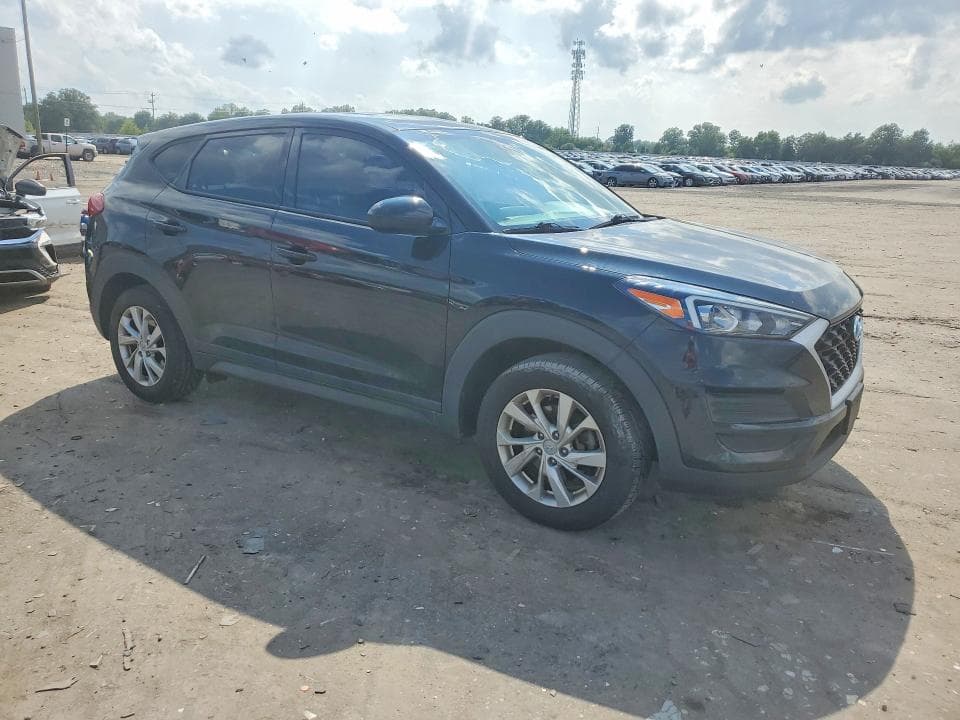 2021 HYUNDAI TUCSON SE 4