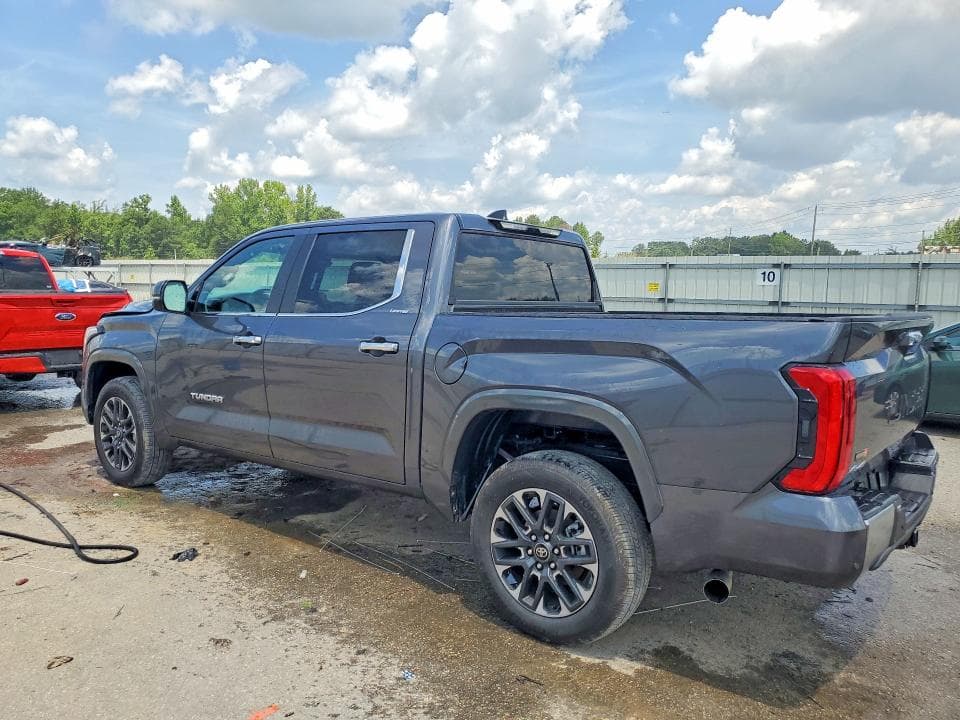 2026 TOYOTA TUNDRA CREWMAX LIMITED 2