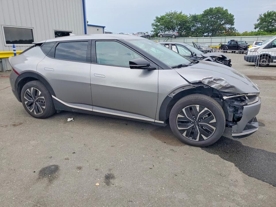 2023 KIA EV6 WIND 4