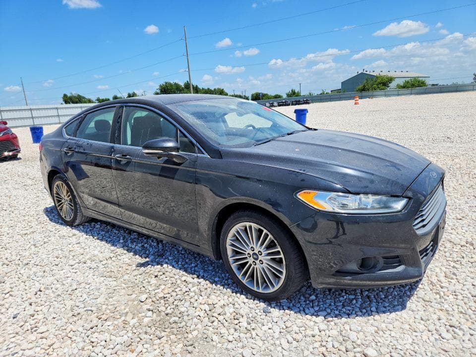 2016 FORD FUSION SE 4