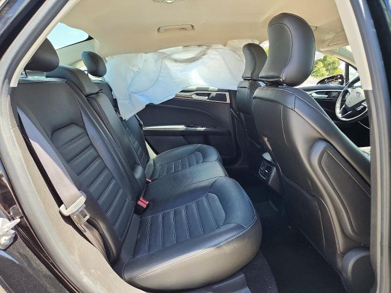 2016 FORD FUSION SE 10