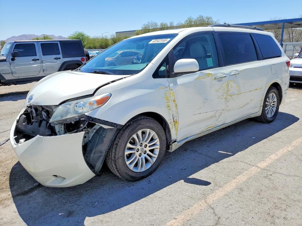 2017 TOYOTA SIENNA XLE 8-PASSENGER XLE 8-PASSENGER - 1