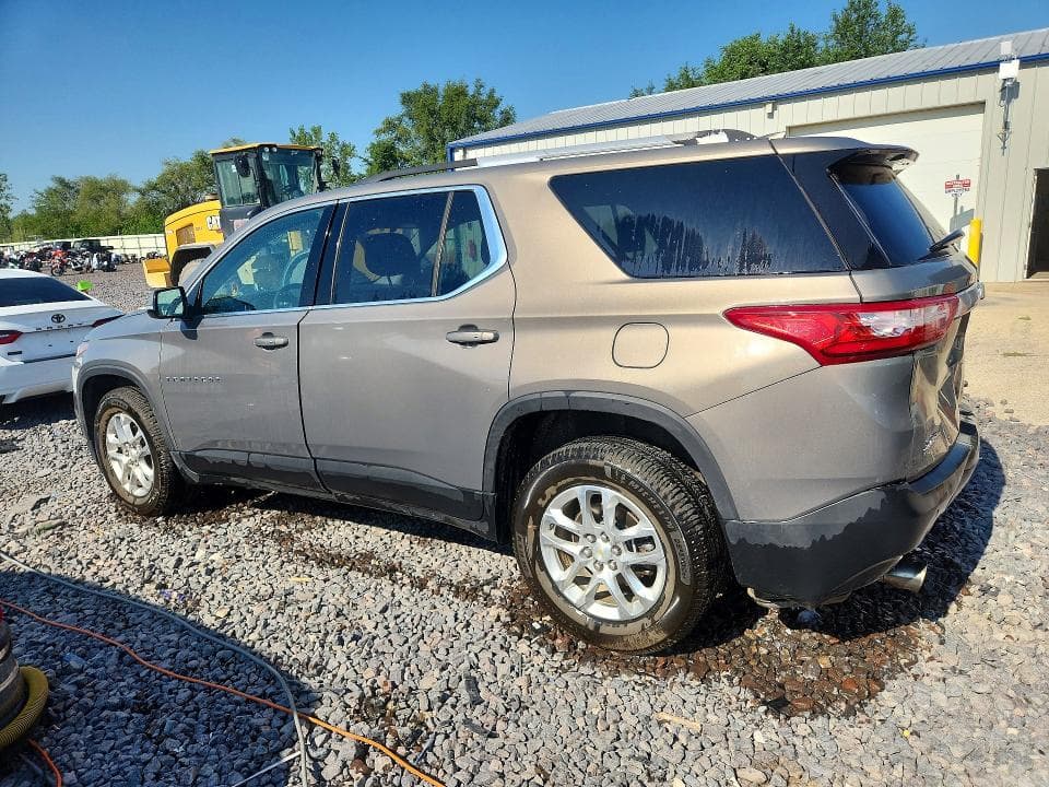 2018 CHEVROLET TRAVERSE LT 2