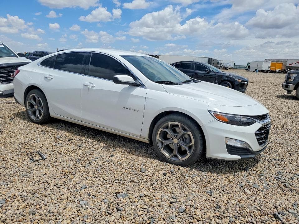 2022 CHEVROLET MALIBU LT LT 4