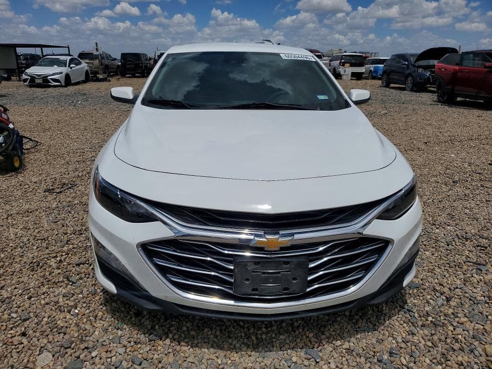 2022 CHEVROLET MALIBU LT LT 5