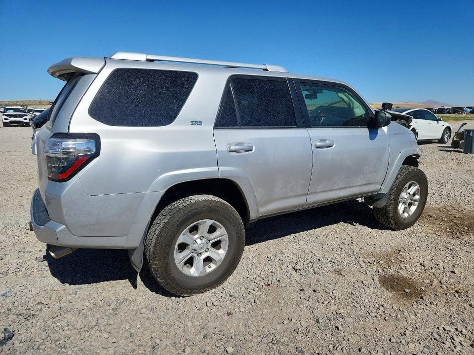2018 TOYOTA 4RUNNER SR5 3