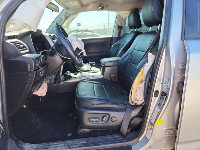 2018 TOYOTA 4RUNNER SR5 7