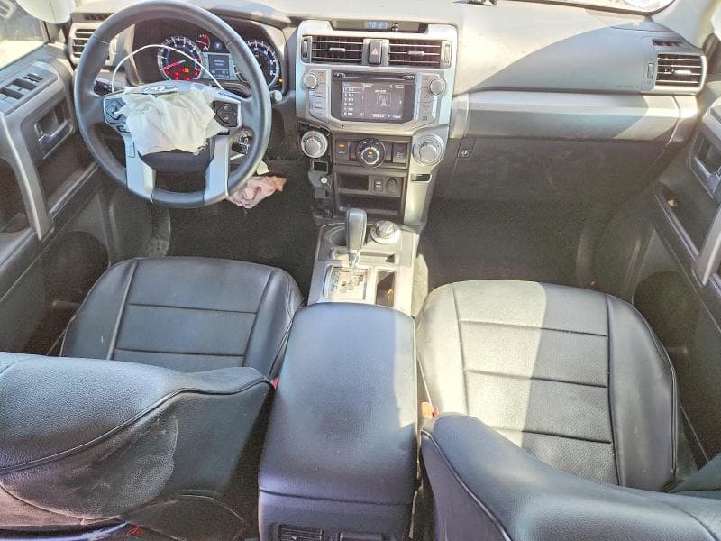 2018 TOYOTA 4RUNNER SR5 8