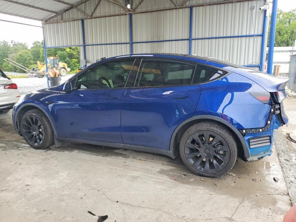 2024 TESLA MODEL Y 2
