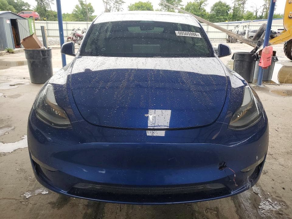 2024 TESLA MODEL Y 5