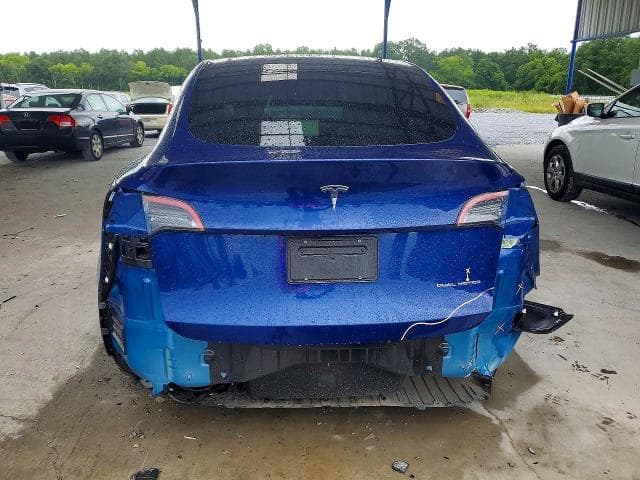 2024 TESLA MODEL Y 6