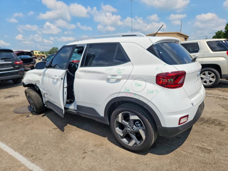 2026 HYUNDAI VENUE SEL 2