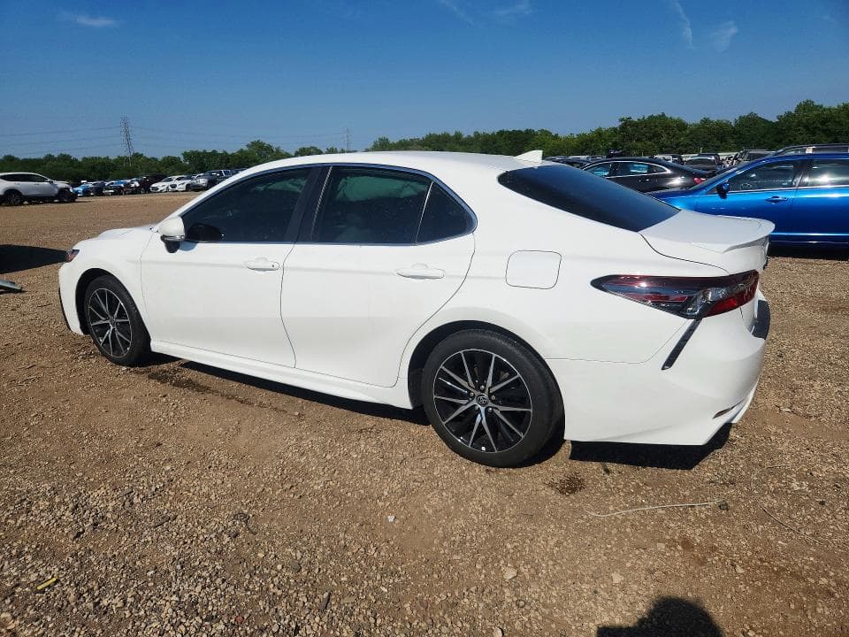 2024 TOYOTA CAMRY SE 2