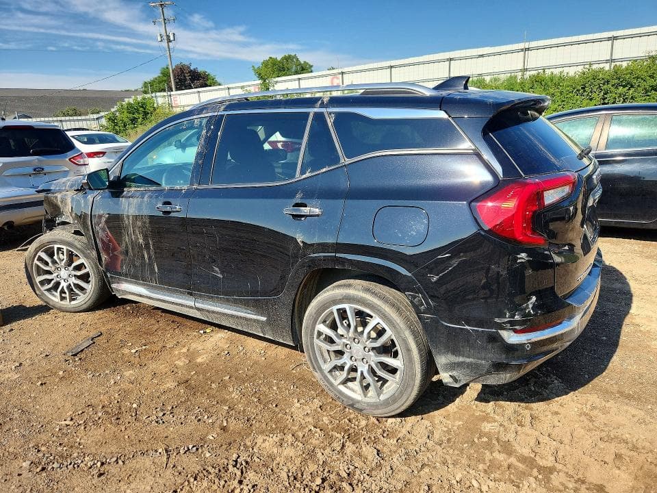 2023 GMC TERRAIN DENALI 2