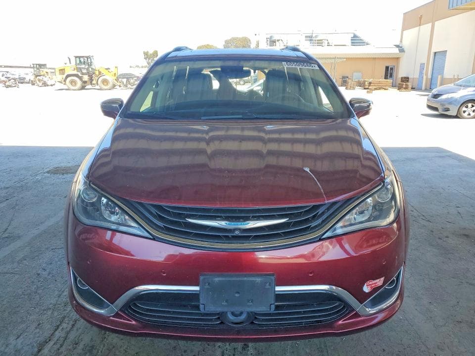 2018 CHRYSLER PACIFICA HYBRID LIMITED 5
