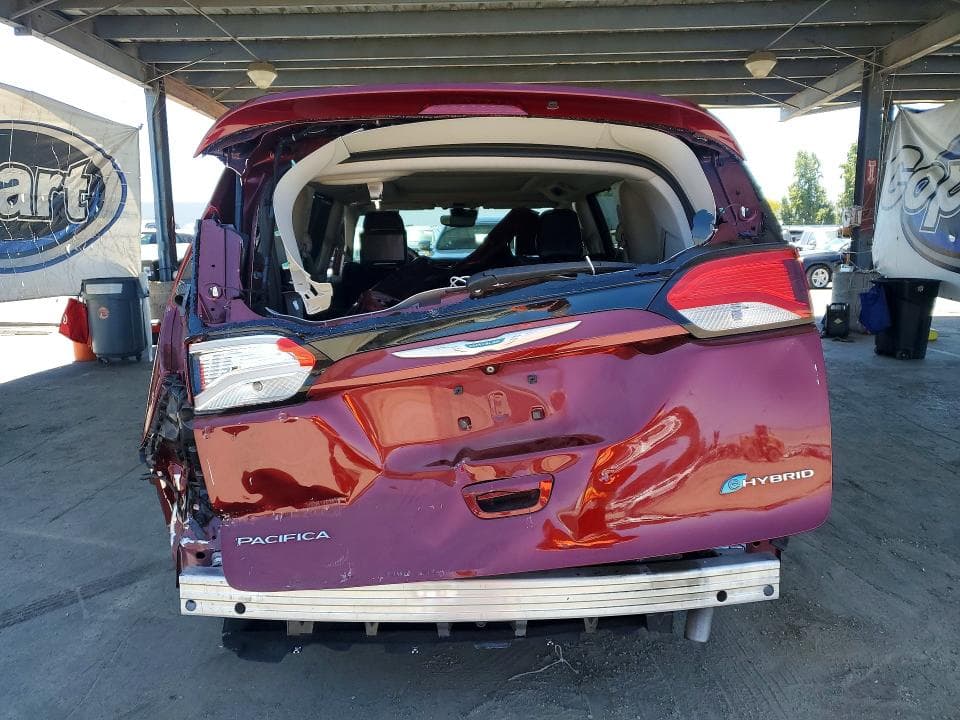 2018 CHRYSLER PACIFICA HYBRID LIMITED 6