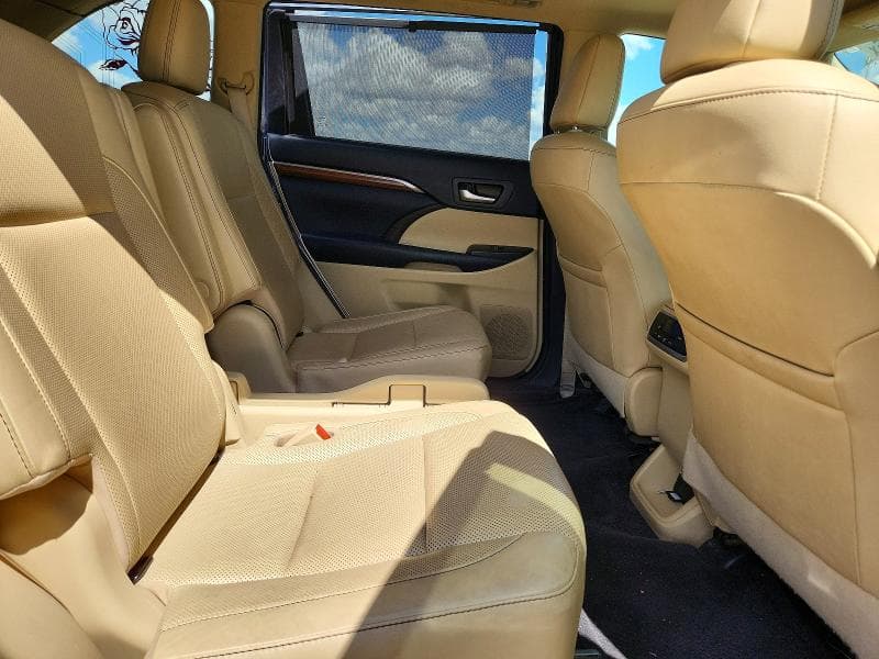 2018 TOYOTA HIGHLANDER LIMITED 11