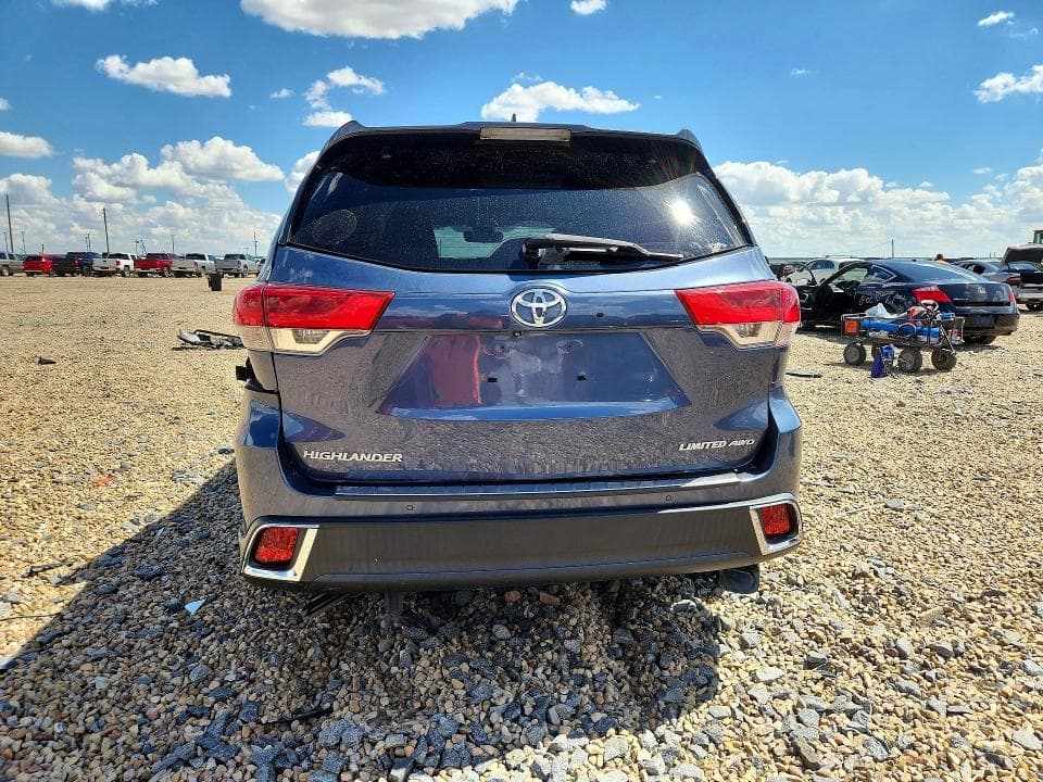 2018 TOYOTA HIGHLANDER LIMITED 6
