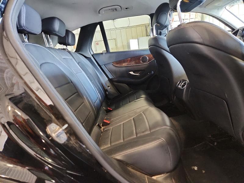 2016 MERCEDES-BENZ GLC 300 4MATIC 300 4MATIC 10