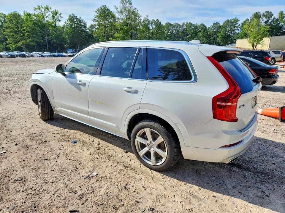 2021 VOLVO XC90 T5 MOMENTUM 2