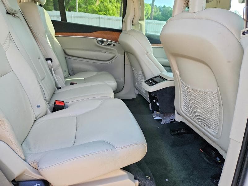 2021 VOLVO XC90 T5 MOMENTUM 11