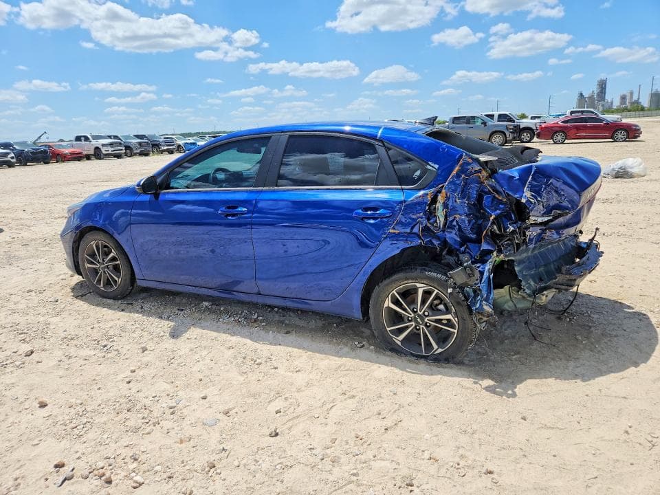 2024 KIA FORTE LXS 2