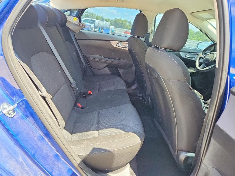 2024 KIA FORTE LXS 10