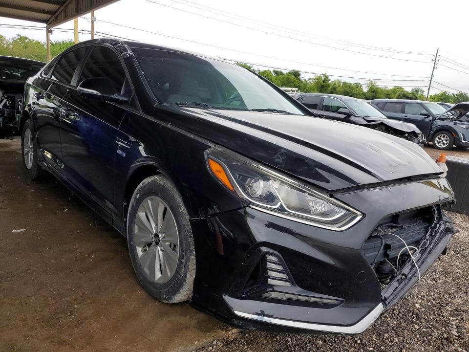 2019 HYUNDAI SONATA HYBRID SE 4