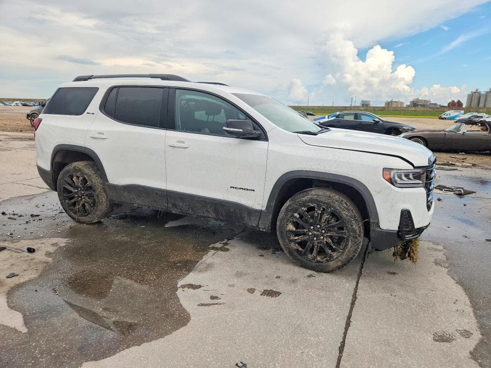 2023 GMC ACADIA SLE 4