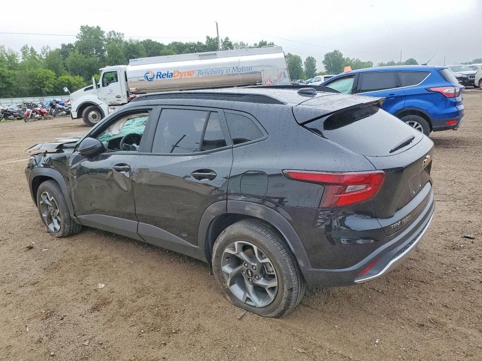 2024 CHEVROLET TRAX 1LT 2