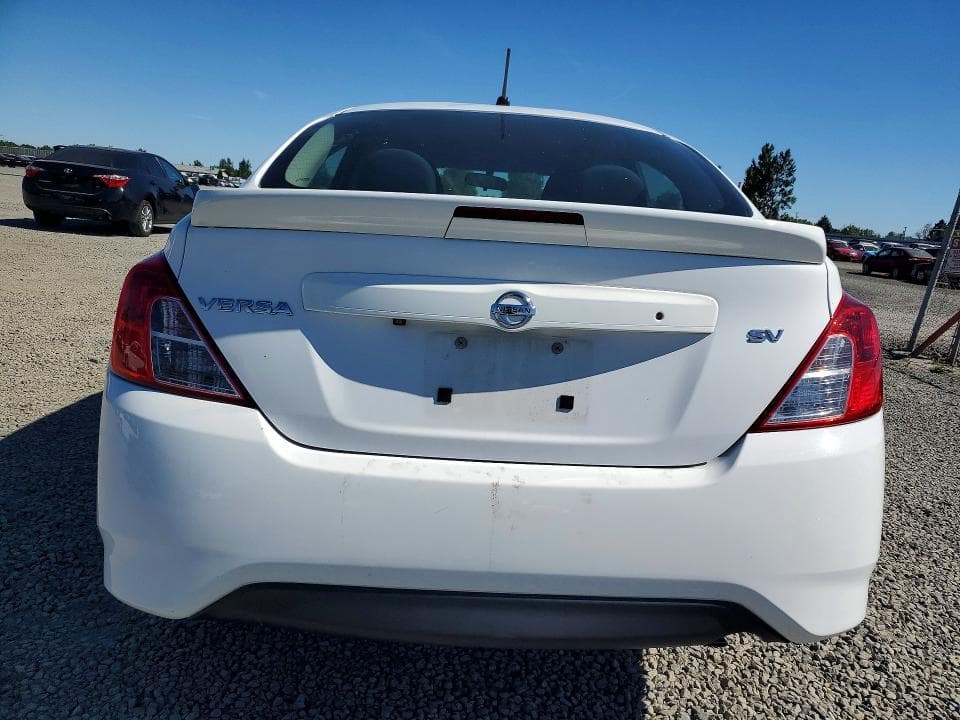 2019 NISSAN VERSA SV 6