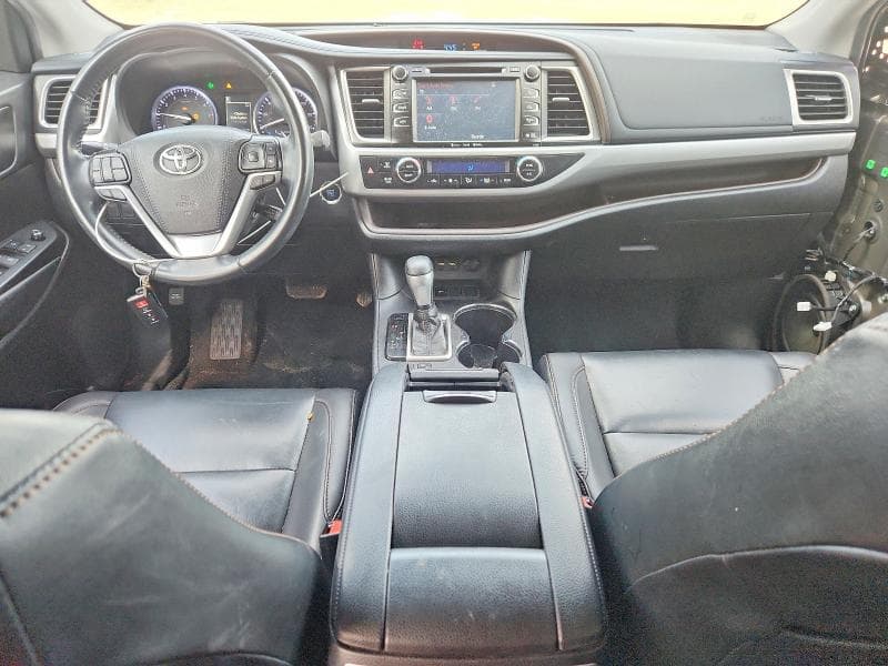 2019 TOYOTA HIGHLANDER XLE 8