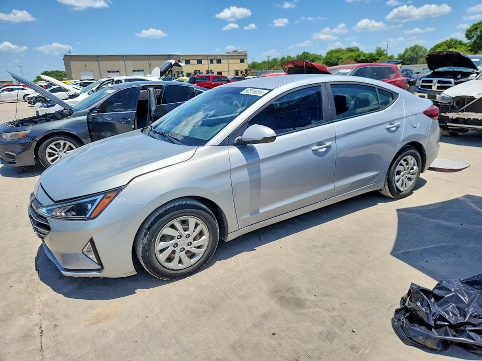 2020 HYUNDAI ELANTRA SE - 1