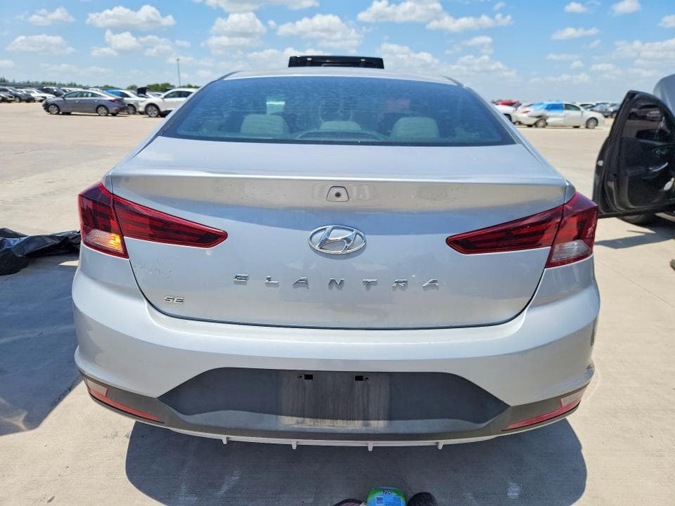 2020 HYUNDAI ELANTRA SE 6