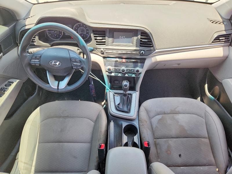2020 HYUNDAI ELANTRA SE 8