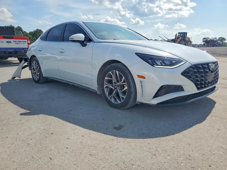 2021 HYUNDAI SONATA SEL 4