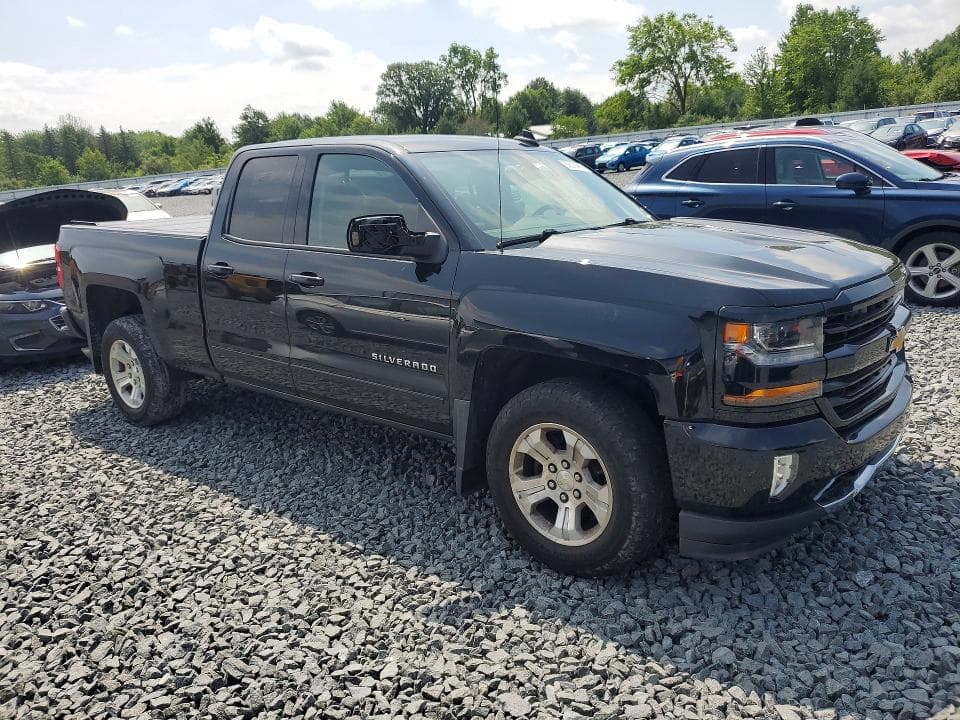 2017 CHEVROLET SILVERADO K1500 LT 4