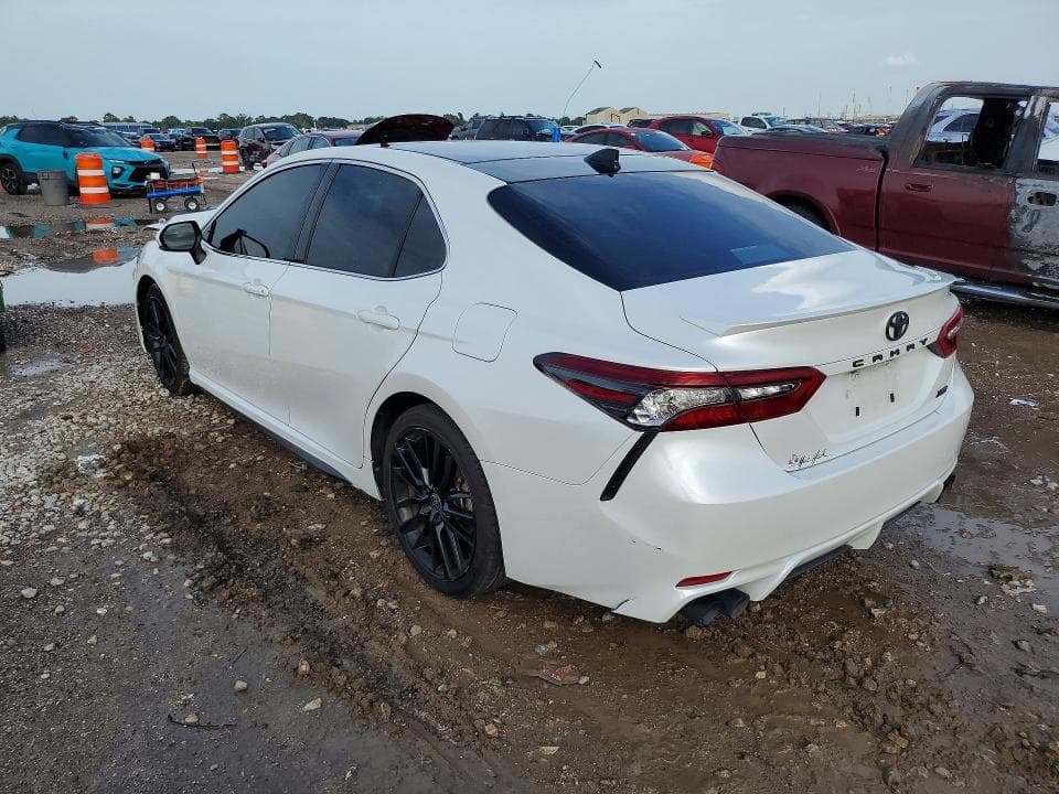 2023 TOYOTA CAMRY XSE 2