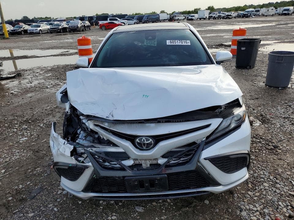2023 TOYOTA CAMRY XSE 5