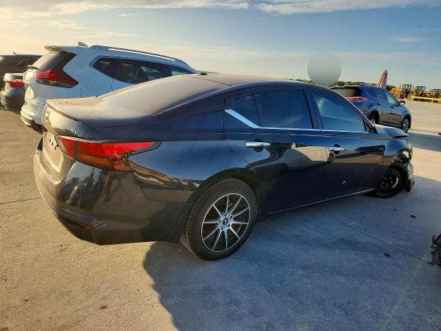 2022 NISSAN ALTIMA SV 3