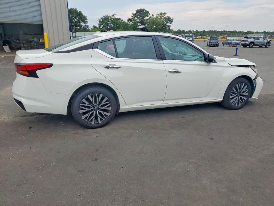 2025 NISSAN ALTIMA SV 3