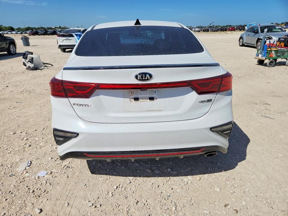 2021 KIA FORTE GT LINE 6