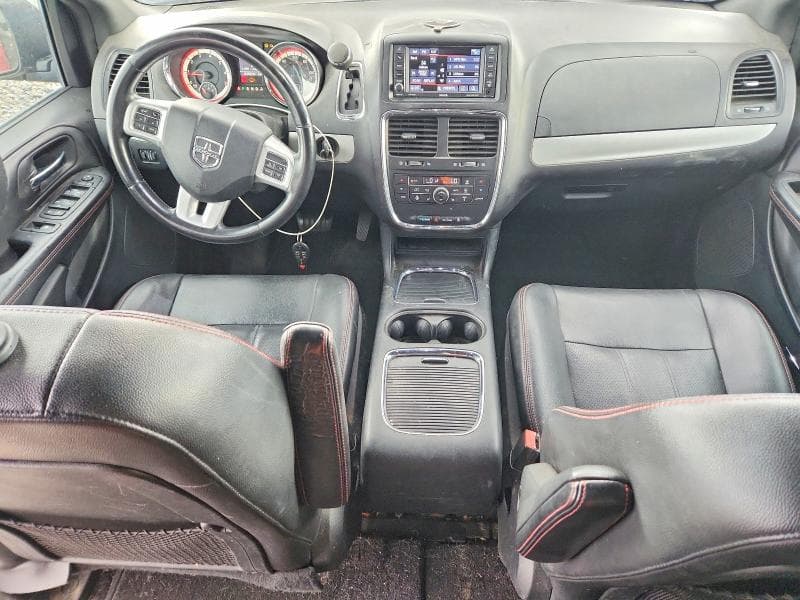 2018 DODGE GRAND CARAVAN GT 8
